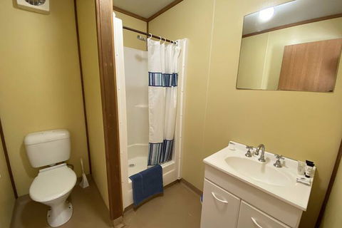 Elliston Caravan Park - Accommodation Newcastle 3