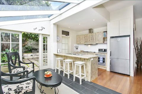The Apartment Service EDWIN - Accommodation Newcastle 6