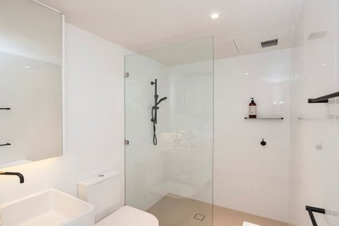 Luxury Studio With Parking In Woolloomooloo WMLOO - Accommodation Newcastle 2