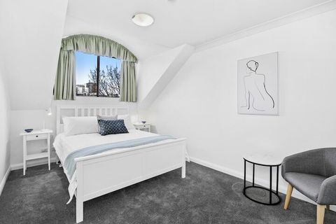 HOLT1 Crows Nest Holtermann Street - Accommodation Newcastle 4