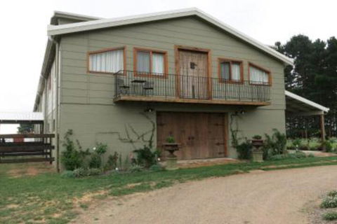 The Loch An Idyllic Country Escape - Accommodation Newcastle 6