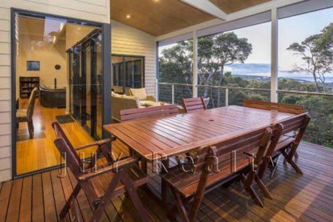 Eagle Vista - Accommodation Newcastle 3
