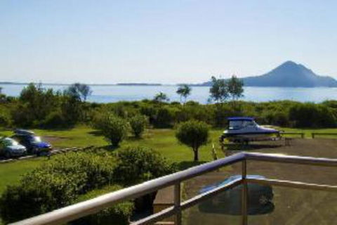 2 Bedroom Apartment Commodore Unit 3 6 Intrepid Close - Accommodation Newcastle 0