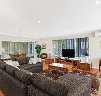 3 Bedroom House Bay Serene 15 Mistral Close - Accommodation Newcastle