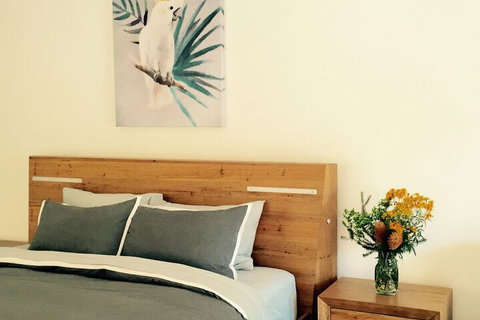 Tilba Lake House - Accommodation Newcastle 6