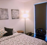 Modern Classy 3 lv Townhouse with WIFI - Accommodation Newcastle