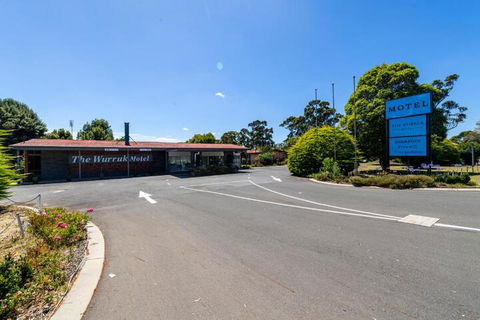The Wurruk Motel - Accommodation Newcastle 3