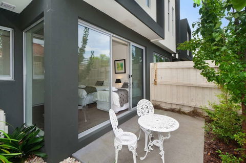 Style In The Heart Of Caulfield - Accommodation Newcastle 4
