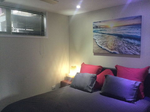 Southport Dandar - Accommodation Newcastle 4