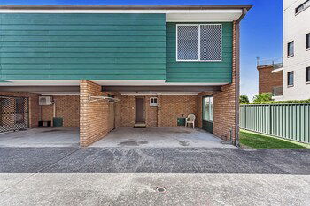 Macadamia Court 6 Nelson Bay - Accommodation Newcastle 0