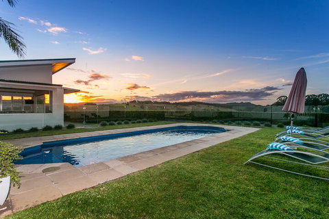A PERFECT STAY - Byron's Brae - Accommodation Newcastle 5