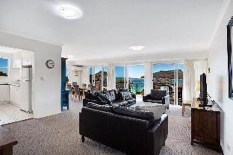 3 Bedroom Apartment Albacore Unit 6 12 Ondine Close - Accommodation Newcastle 0