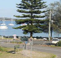 3 Bedroom House at Sandy Point Road 151 - Accommodation Newcastle