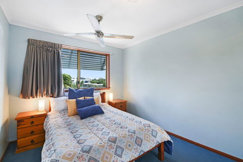 Vaai Moana - 5/10 Oriole Avenue - Accommodation Newcastle 0