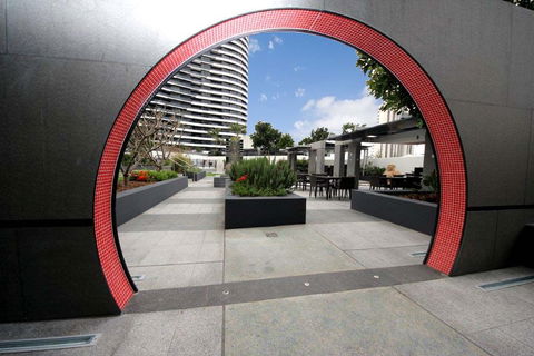 The Oracle Broadbeach 906 - Accommodation Newcastle 0