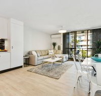 Mooloolaba Apartment with Marina Views - Accommodation Newcastle