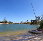 Anjuna 2 2 BDRM Budget Stay on Canal - Accommodation Newcastle