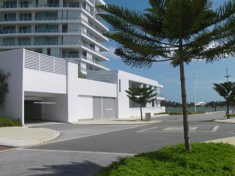 The Point Mandurah Apartment - Accommodation Newcastle 2