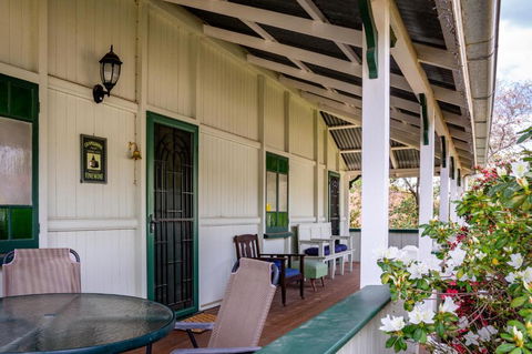 Dillons Cottage - Accommodation Newcastle 5
