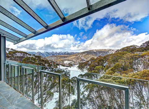 Snow Ski Apartments 31 - Accommodation Newcastle 3