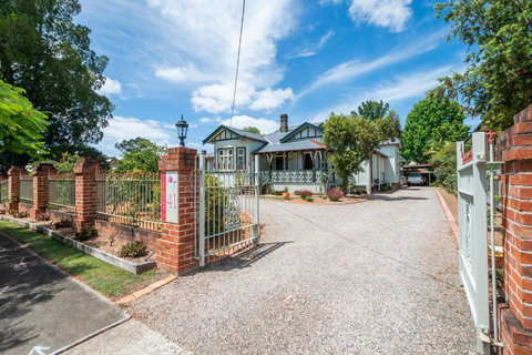 The Rosary - Accommodation Newcastle 3