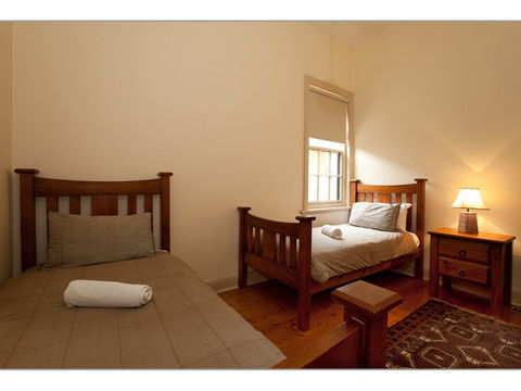 Fairholme Townhouse - Accommodation Newcastle 1