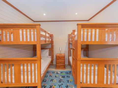 Platypus 19 McLure Circuit - Accommodation Newcastle 3