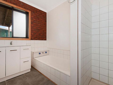AMBIENCE By THE SEA - Accommodation Newcastle 5