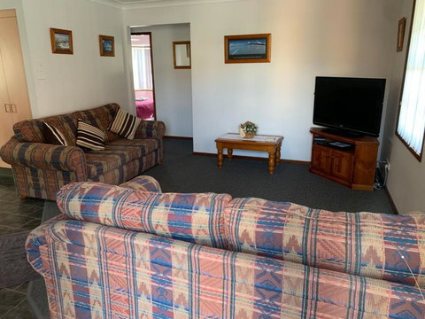 The Beach House On Fitzroy At Anna Bay - Accommodation Newcastle 2