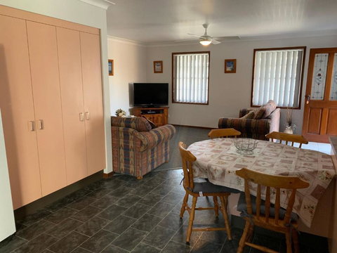 The Beach House On Fitzroy At Anna Bay - Accommodation Newcastle 3