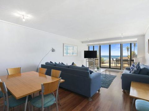 APARTMENT 11 PACIFIC APARTMENTS - Accommodation Newcastle 1