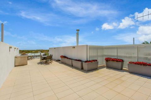 Unit 203 Plantation Rainbow Beach Plantation Resort Top Floor Aircon Free Wi Fi - Accommodation Newcastle 4
