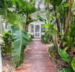 The Lakehouse in Raffetys Resort - Accommodation Newcastle