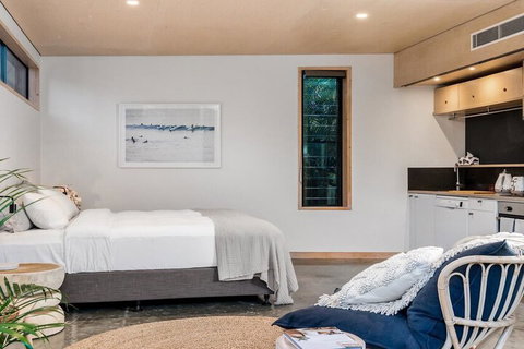 Your Luxury Escape Tallowood - Accommodation Newcastle 1