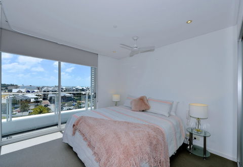 Bridgepoint 706 - Accommodation Newcastle 2