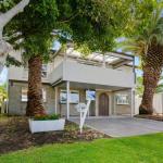SANTORINI BEACH HOUSE SAFETY BEACH - Accommodation Newcastle 0