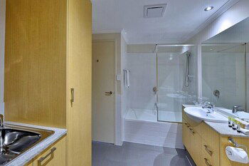 Del Mar 2 - Accommodation Newcastle 3