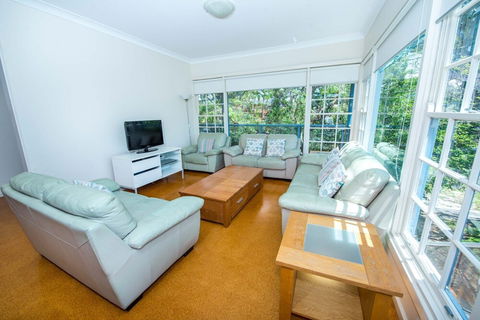Shoal Bay Avenue Unit 3 / 7 - Accommodation Newcastle 0