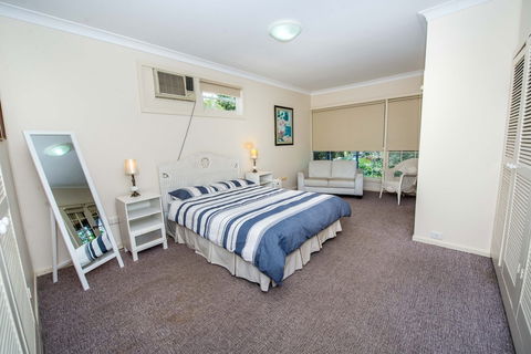 Shoal Bay Avenue Unit 3 / 7 - Accommodation Newcastle 2