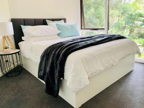 Bay Views Lorne - Accommodation Newcastle 3
