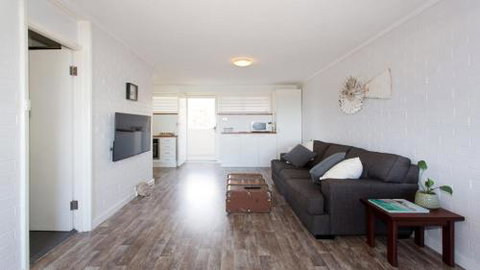 Vista Fremantle Apartment With A View - Accommodation Newcastle 0