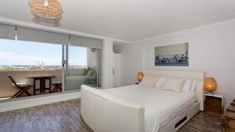 Vista Fremantle Apartment With A View - Accommodation Newcastle 5