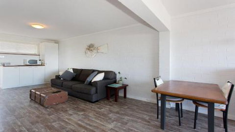 Vista Fremantle Apartment With A View - Accommodation Newcastle 6