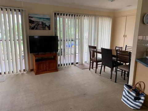Lakehouse On Oxley - Accommodation Newcastle 1