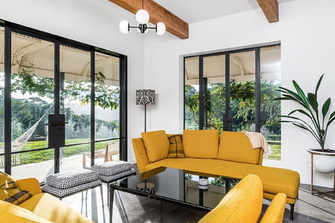 Your Luxury Escape - Fairway - Accommodation Newcastle 4