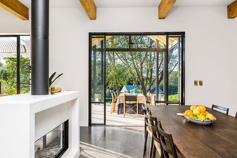 Your Luxury Escape - Fairway - Accommodation Newcastle 6