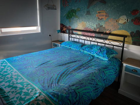 CDC 625 Beach House - Accommodation Newcastle 3