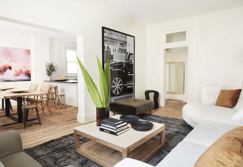 Three Rooms Sydney - Accommodation Newcastle 0