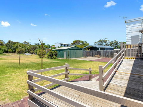 Sand Castles 34 Gold Coast Drive - Accommodation Newcastle 4