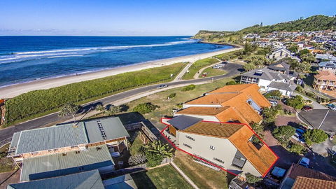 Sunrise Reef - Accommodation Newcastle 2
